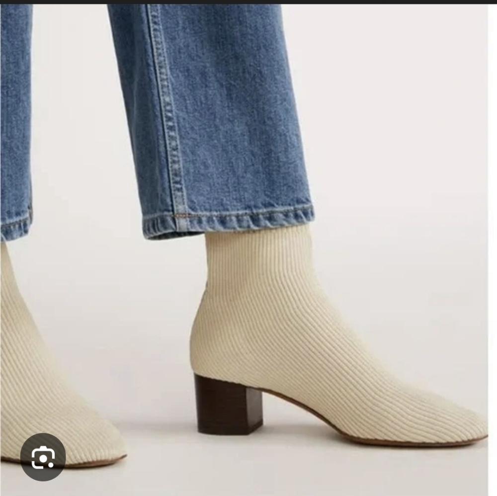 🆕EVERLANE The ReKnit Glove Boot